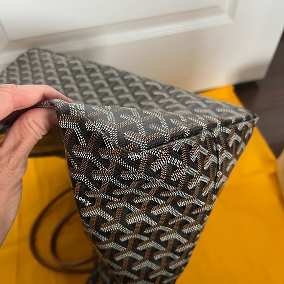 SOLD Goyard St Louis Tote GM - Picture 9 of 13